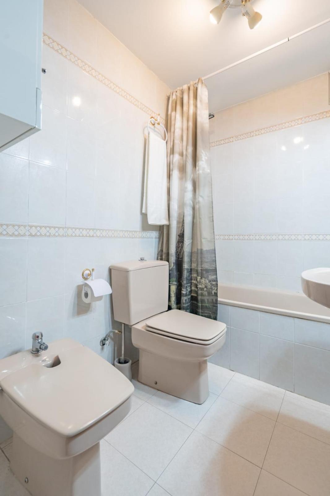 Apartment Monfort Valencia Luaran gambar